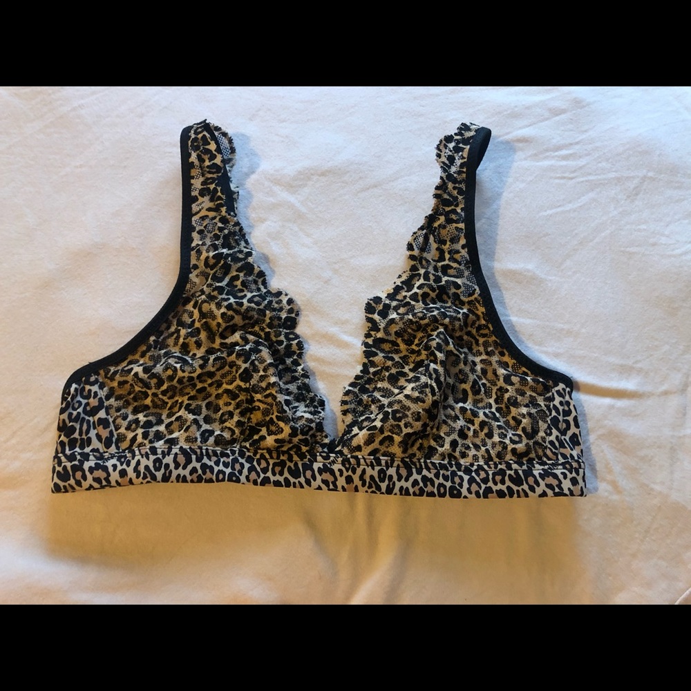 PINK Victoria’s Secret VS lace plunge bralette